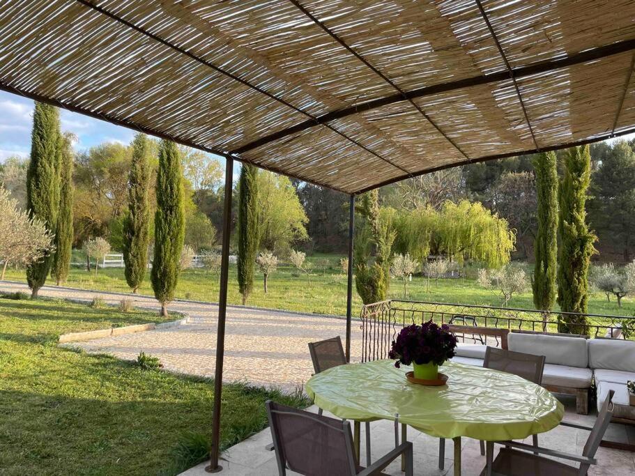 Maison Campagne Aixoise Éguilles エクステリア 写真